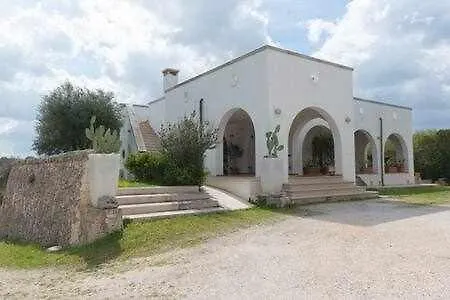 Tenuta Miriam Charming * Остуни